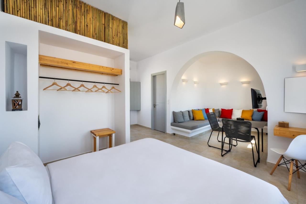 Astivi Santorini * Pýrgos